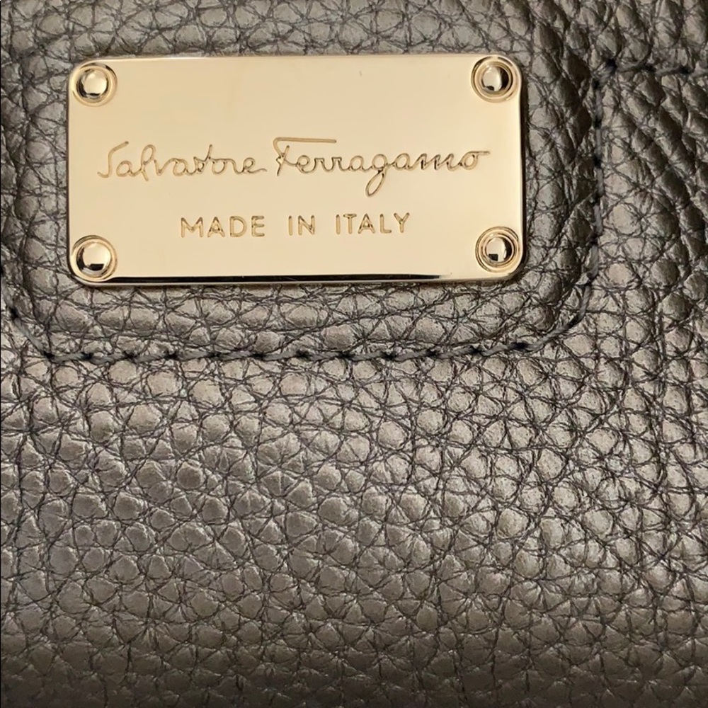 NWT Salvatore Ferragamo Amy Medium Gancio Tote Bag - Picture 8 of 15